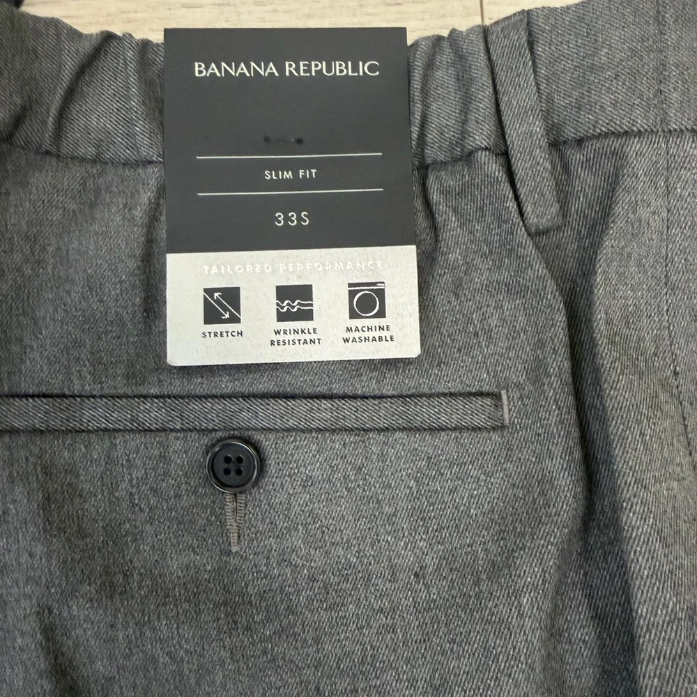 Brand New With Tags (NWT) Men's Banana Republic Slim Fit Tailored Dress Pants